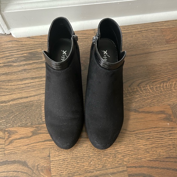 Booties - Picture 3 of 5